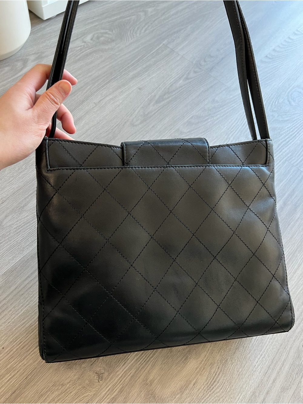 CHANEL Black Quilted Lambskin Shoulder Bag with Gold CC Hardware - Picture 5 of 14